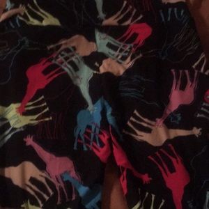 LuLaRoe OS New Unicorn Giraffe Leggngs